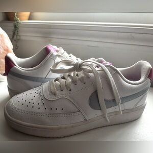 Nike Size 8 Sneakers